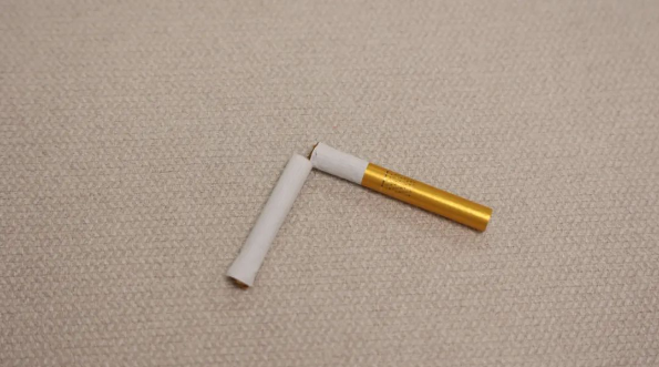 癌症吸烟会怎么样？即便烟瘾再大，这3个时间段也尽量忍一忍，别抽烟